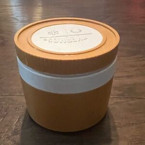 Vintage Thermos King-Seeley jar. Holds 8 oz. Mustard yellow and avocado green.